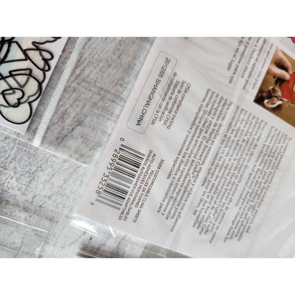 NEW Martha Stewart - Paintable Clings Flowers + Retired - Lot of 4 NEW #31 - Picture 11 of 11